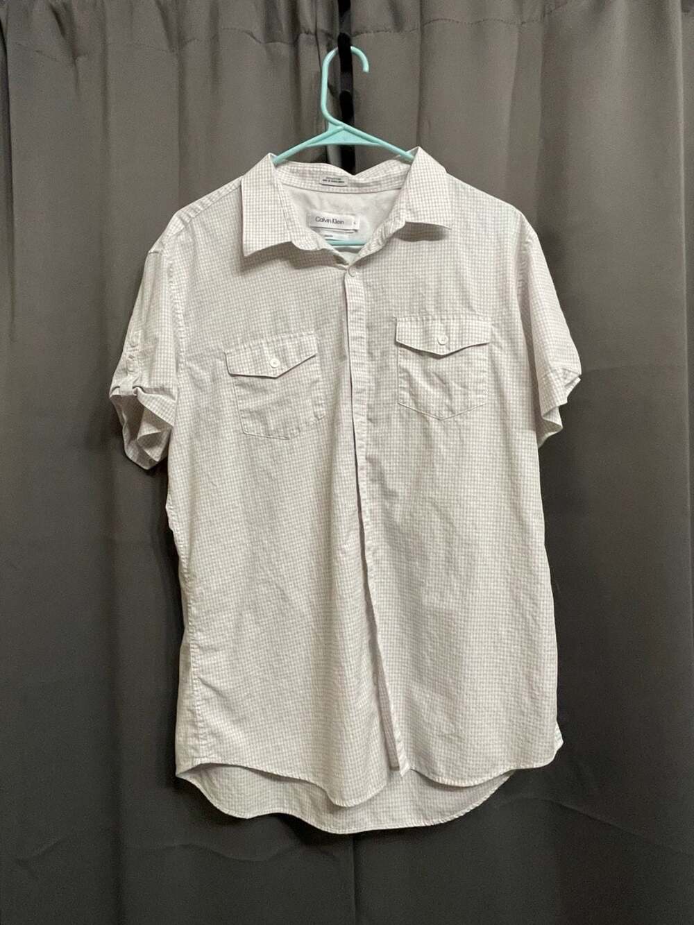 Calvin Klein Short Sleeve Button-Down Shirt Size L Slim Fit Gingham